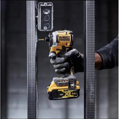 Шуруповерт ударный аккумуляторный бесщёточный DeWALT DCF850N (DCF850N)