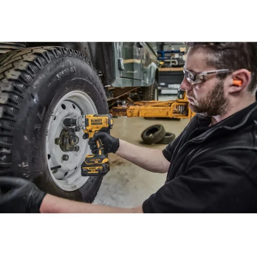 Гайковерт ударний акумуляторний безщітковий DeWALT DCF891N (DCF891N)