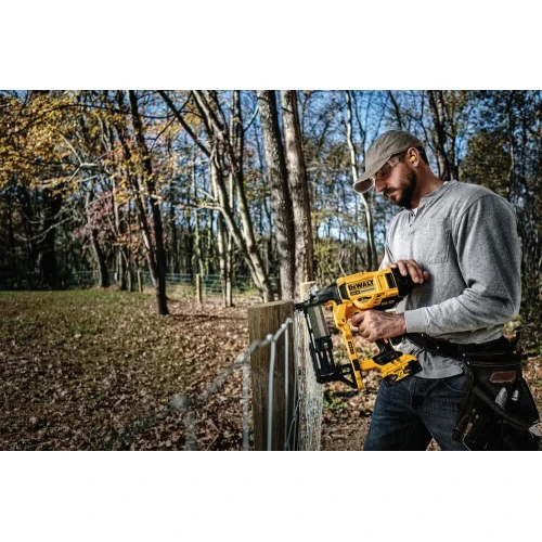Степлер скобозабивной аккумуляторный бесщёточный DeWALT DCFS950P2 (DCFS950P2)