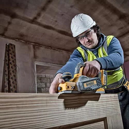 Рубанок аккумуляторный бесщёточный DeWALT DCP580P2 (DCP580P2)
