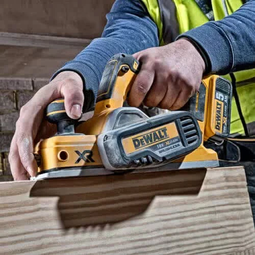 Рубанок аккумуляторный бесщёточный DeWALT DCP580P2 (DCP580P2)
