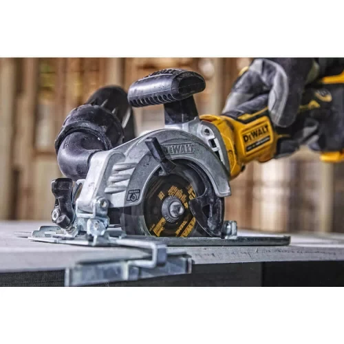 Пила дискова акумуляторна DeWALT DCS571P2 (DCS571P2)