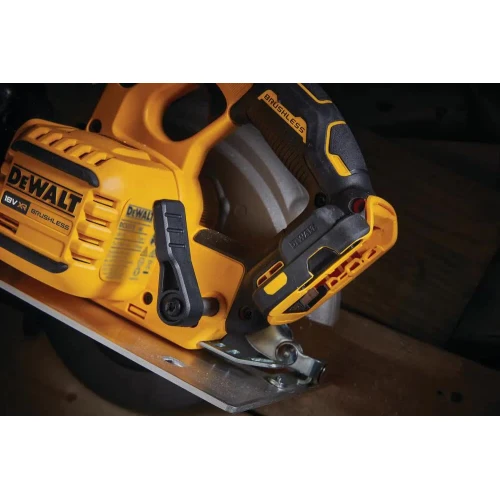Пила дискова акумуляторна DeWALT DCS573NT (DCS573NT)