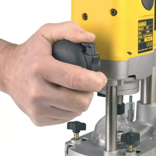 Фрезер сетевой DeWALT DW621 (DW621)