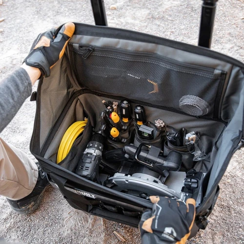 Сумка для інструменту ToughBuilt на колесах (51 кишеня) (TB-CT-61-18)