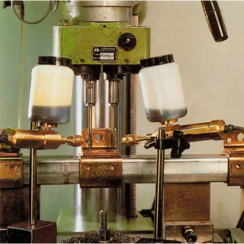 Универсальная смазка-спрей для резки и сверления металла WURTH PERFECT CUT / COOL (400 мл) (0893050008)