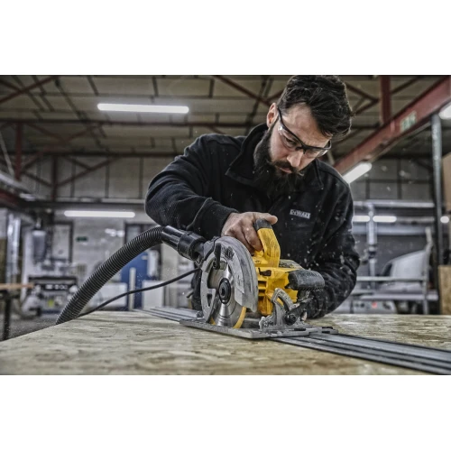 Дискова пила ручна DeWALT DWE576K (DWE576K)