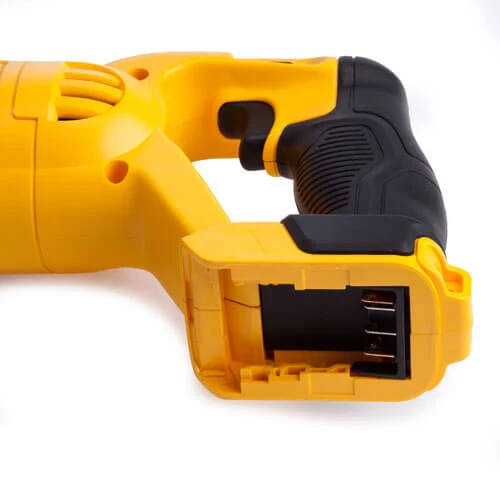 Аккумуляторная сабельная пила DeWALT DCS380N (DCS380N)