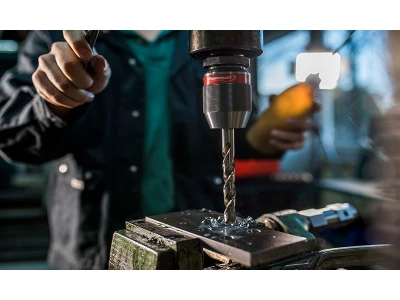 Чим відрізняються свердла по металу від свердел по дереву?