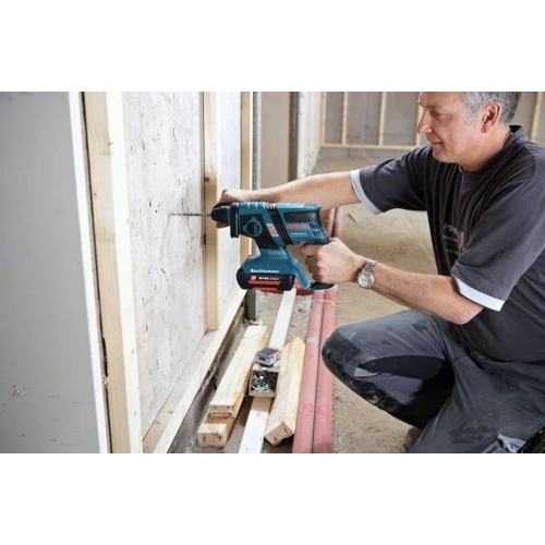 Аккумуляторный перфоратор BOSCH GBH36V-LI Compact бесщёточный (0611903R02)