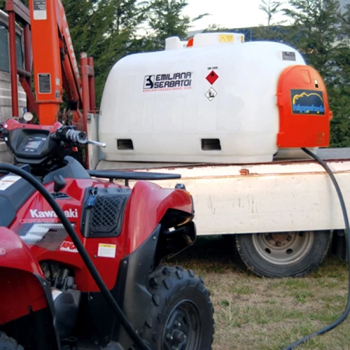 Емкость для дизельного топлива Emiliana Serbatoi Hippotank 960 л