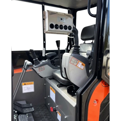 Мини-экскаватор GTM G-Tex 2500C 2500 кг/2.5м с кабиной (G-Tex 2500C)