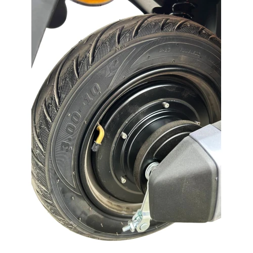 Электроскутер GTM C-EV 1200 1200W 72V 20Ah
