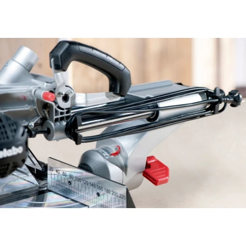 Торцовочная пила Metabo KGS 305 M (619305000)