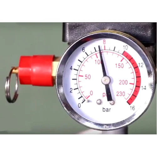 Компресор SIGMA ременний двоциліндровий 2.5кВт 335Л/хв 50л