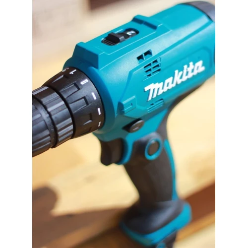 Сетевой шуруповерт Makita DF0300 (DF0300)