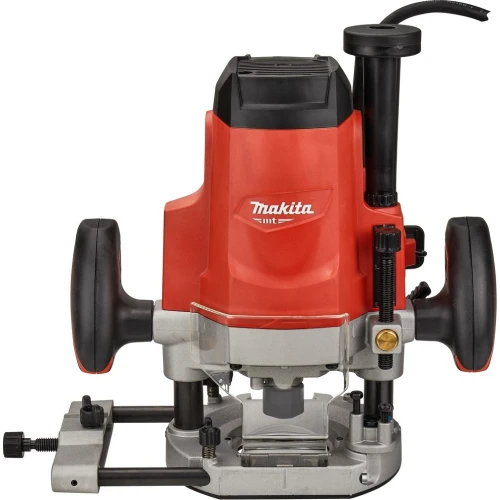 Фрезер Makita M3602