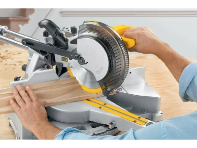 Рейтинг торцювальних пил 2023 года: ТОП-10 найкращих 